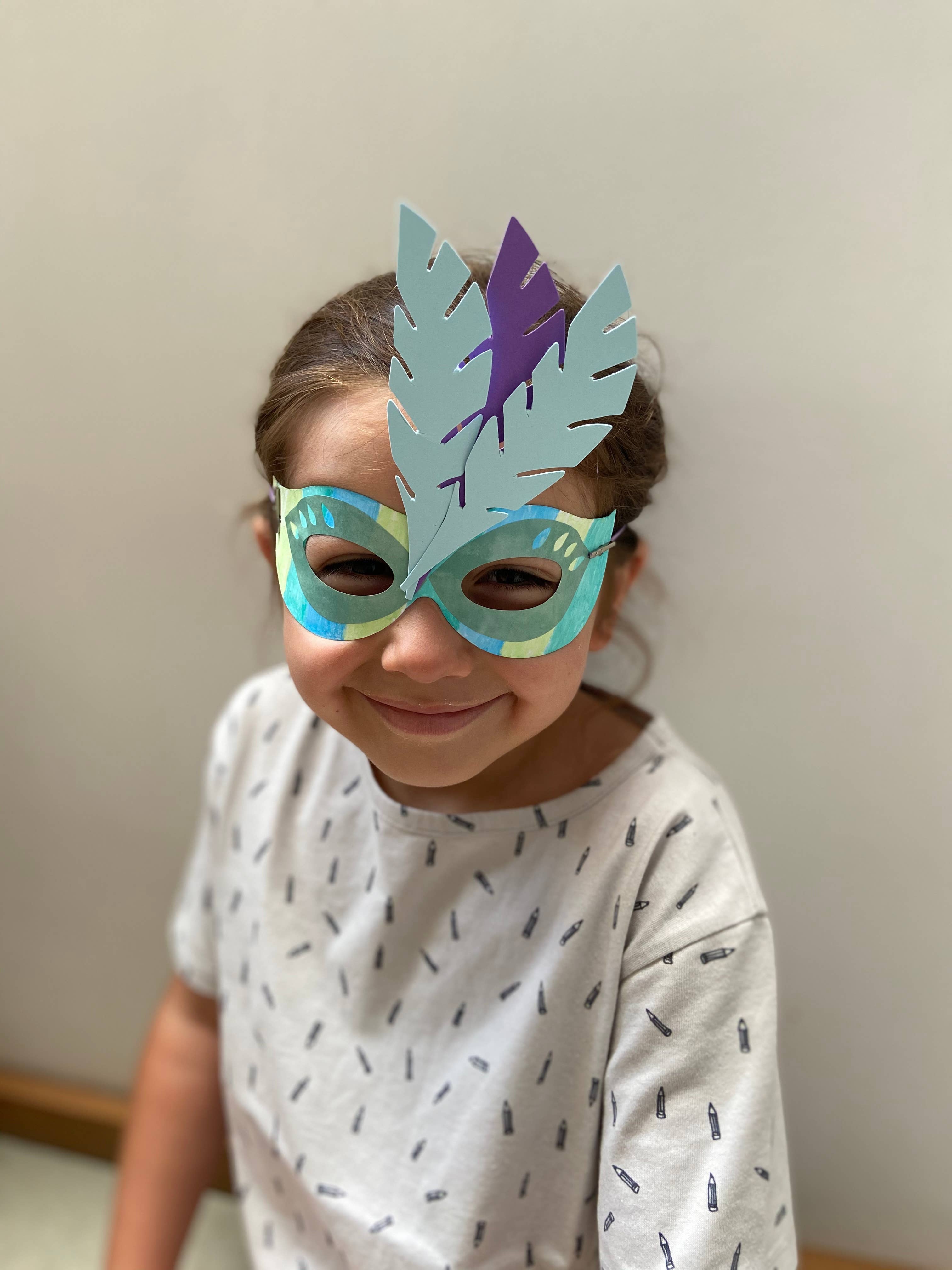 Make Your Own Carnival Mask3