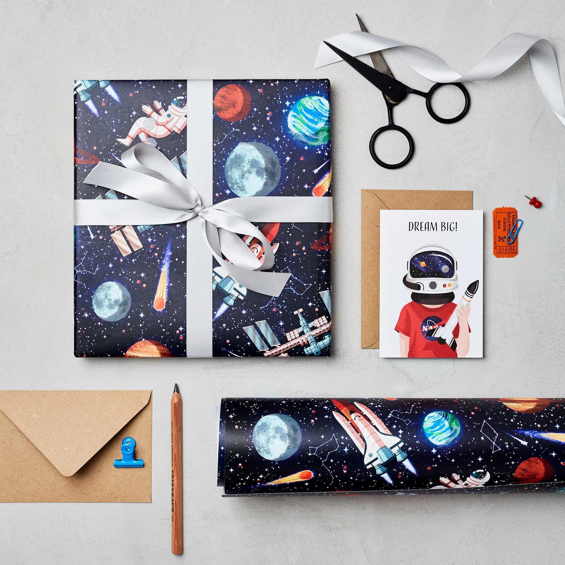 Space Gift Wrap2
